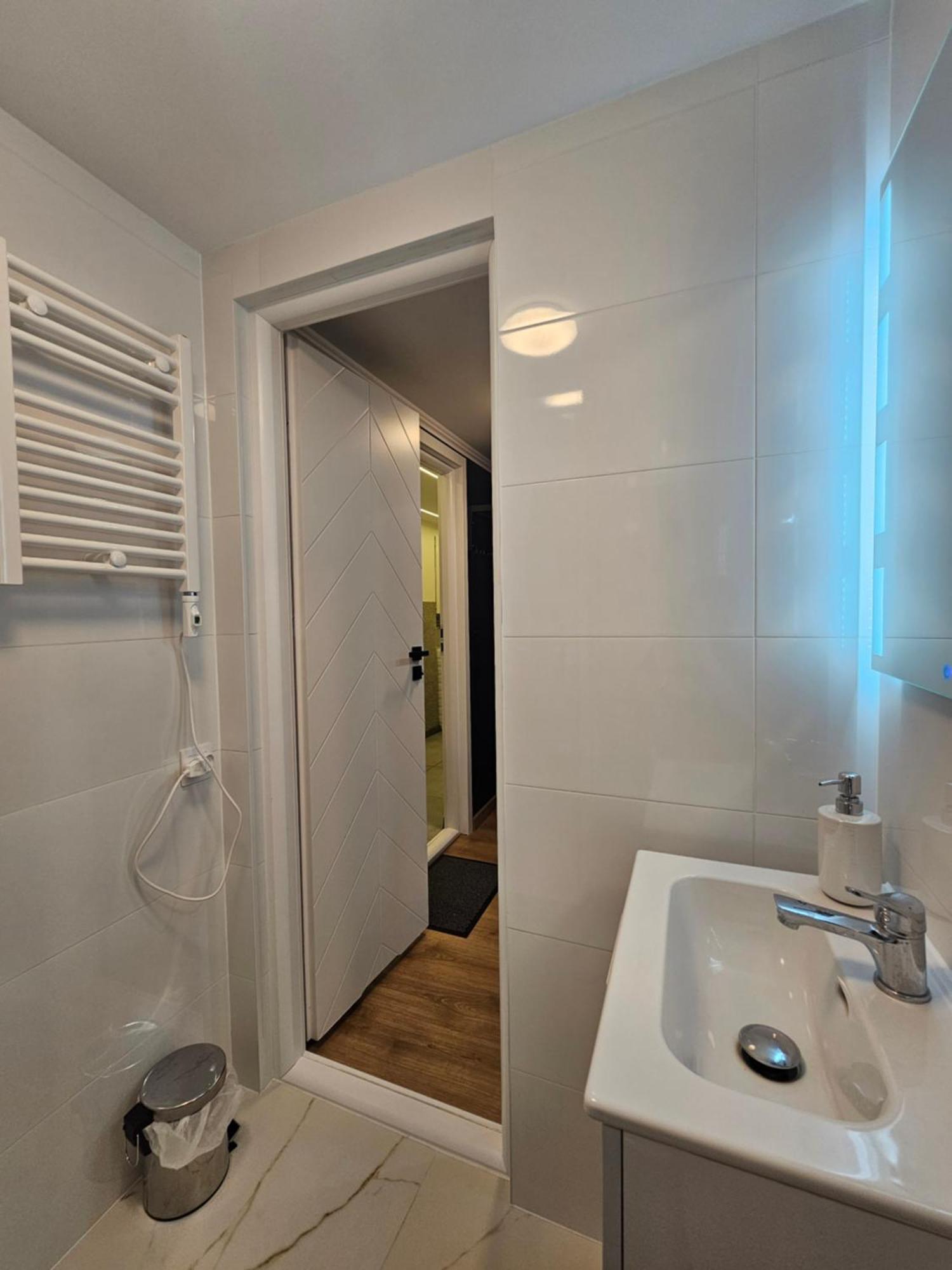 Vipol Amartamenty Biznesowe Apartment Lodz  Exterior photo
