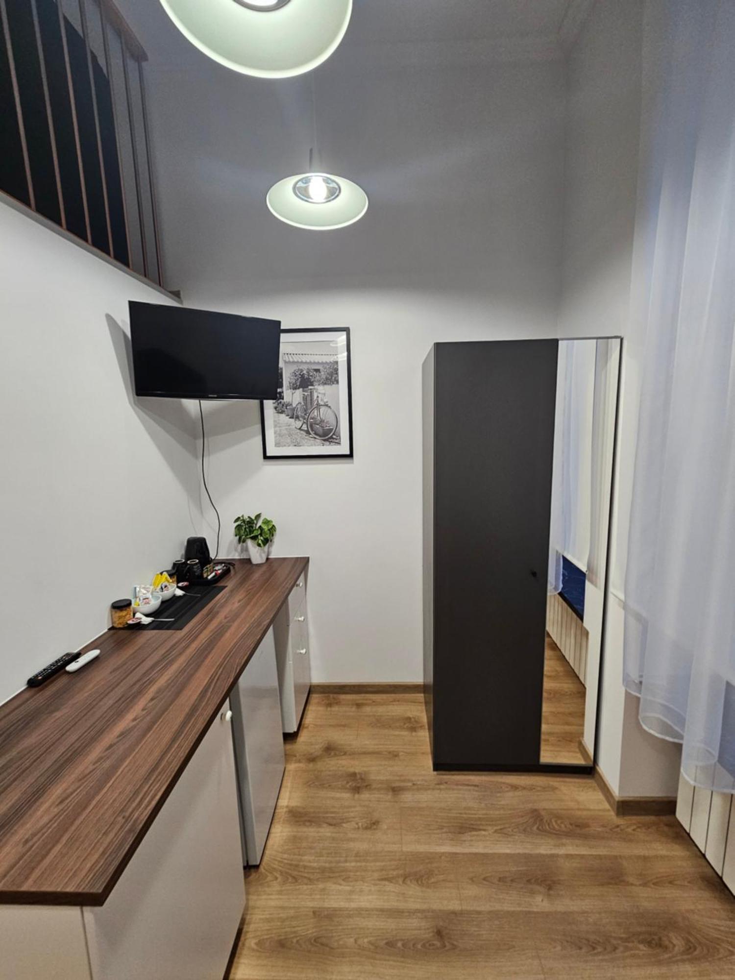 Vipol Amartamenty Biznesowe Apartment Lodz  Exterior photo